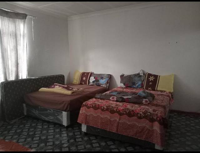 1 BEDROOM APARTMENT FOR SALE IN VEREENIGING CENTRAL